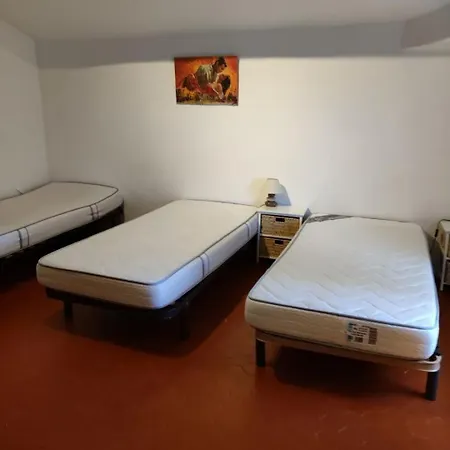 Paul A 12 Km De La *